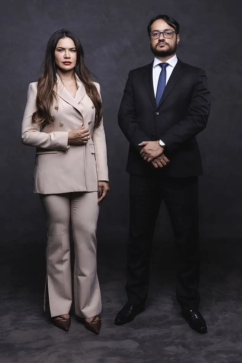 Dr. Kristófferson Andrade e Dra. Nádia Côrtes, sócios-fundadores da Andrade Côrtes Advogados